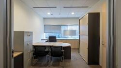 Gateway West (D7), Office #556753331